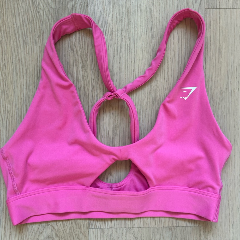 Gymshark Hot Pink Sportsbra